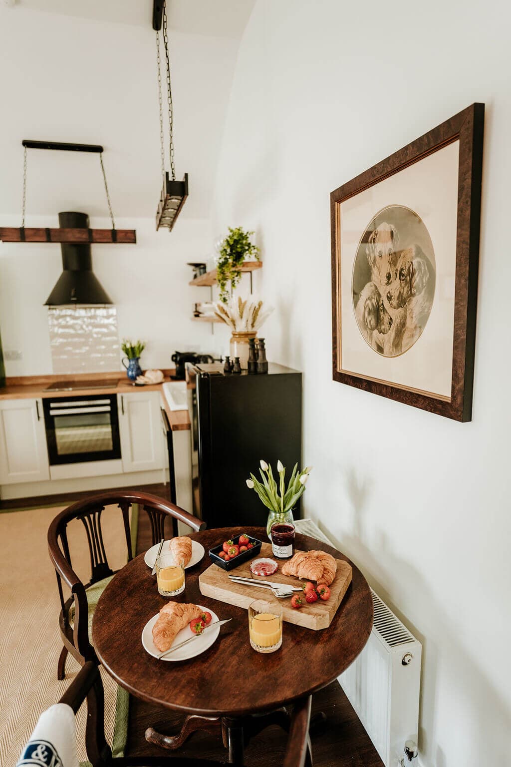 Image 3 of the stables